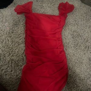 red dress short